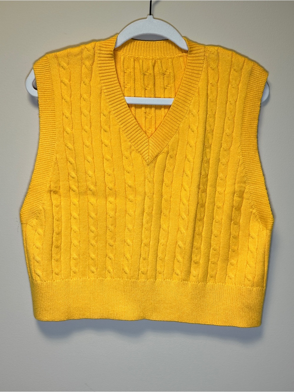 Yellow Cable Knit Cropped V-Neck Sweater Vest XL